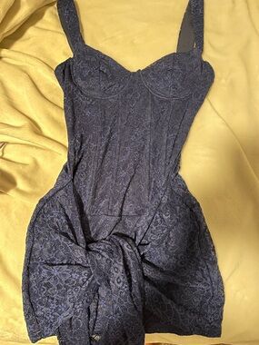 Navy Lace Bodycon Dress